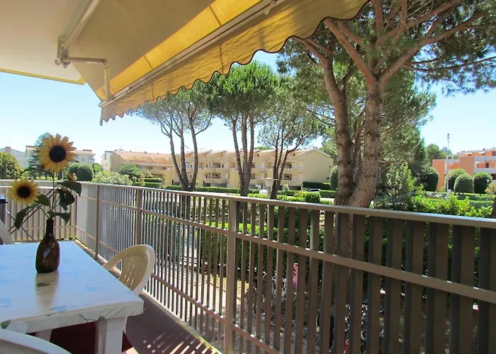 Apartament With Terrace And Pool Bibione